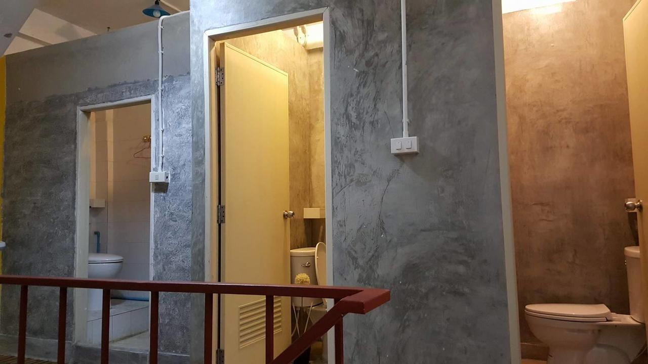 S-Space Hostel Chatuchak Bangkok Exteriör bild
